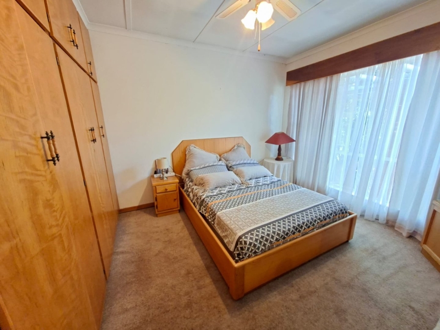 6 Bedroom Property for Sale in Heuwelsig Free State